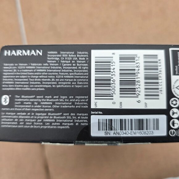 JBL Clip 3 Black Portable Bluetooth Speaker JBLCLIP3BLKAM - Picture 5 of 7